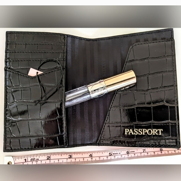 Nip luxury VS black midnight blue vegan croc passport cover limited ed gold logo - Picture 2 of 4